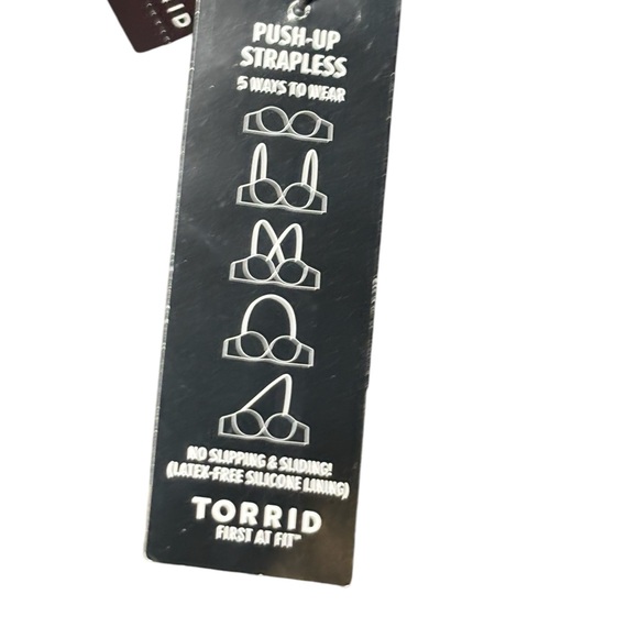 New Torrid Curve Underwire Padded Bra Size 42C - Picture 5 of 6